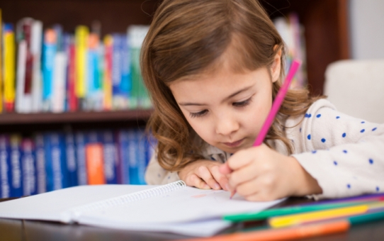 Συμβουλές για να διαβάζει το παιδί για το σχολείο