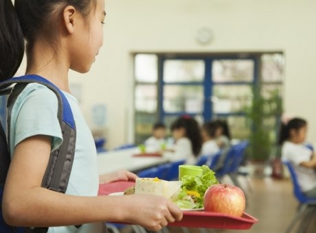 "Σχολικά Γεύματα" σε ακόμη 104 σχολεία